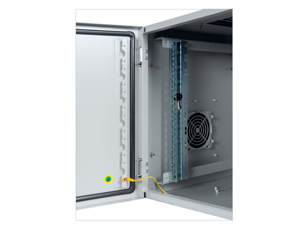 Lande SAFEbox IP55 Indoor 22U W600xD600xH1107 | Grey | 100kg | 19" 